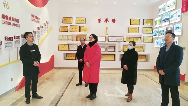 1611740950111197.jpg 南昌市總工會(huì)走訪慰問(wèn)南昌市政建設(shè)集團(tuán)困難職工6002.jpg