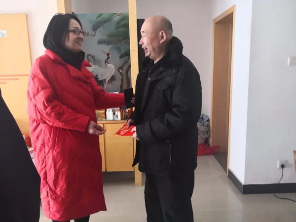 1611741001337538.jpg 南昌市總工會(huì)走訪慰問(wèn)南昌市政建設(shè)集團(tuán)困難職工6007.jpg