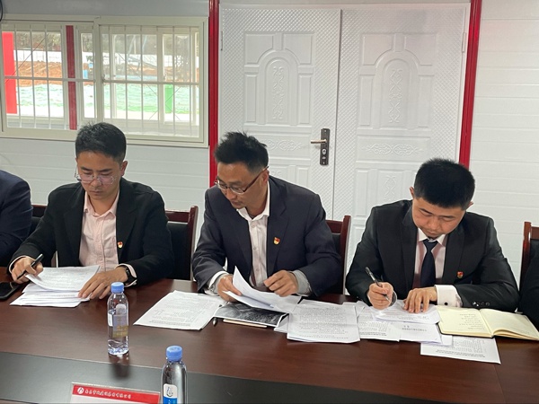 1614560557643276.jpg 南昌市政建設(shè)集團項目黨支部2020年組織生活會民主評議黨員大會6004.jpg