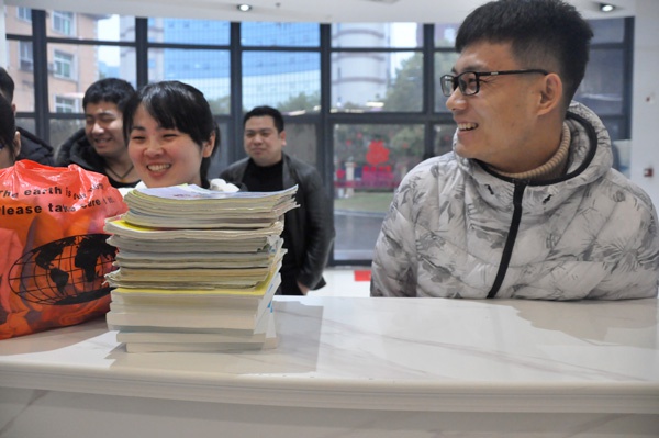 1614941050315531.jpg 南昌市政建設(shè)集團(tuán)開展學(xué)雷鋒文明城市共創(chuàng)共建舊物兌換活動(dòng)7.jpg