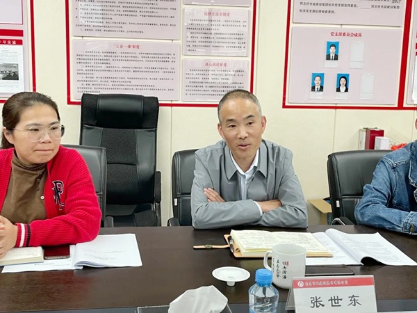 1617675094308157.jpg 南昌市政公用集團(tuán)宣傳部傅越華指導(dǎo)報告文學(xué)創(chuàng)作6002.jpg