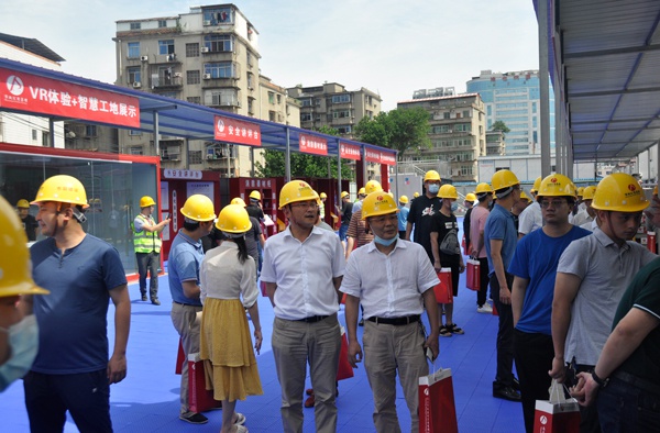 1623913490858051.jpg 市政公用集團(tuán)曹云翔桃南安全文明施工標(biāo)準(zhǔn)化觀摩會現(xiàn)場6002.jpg