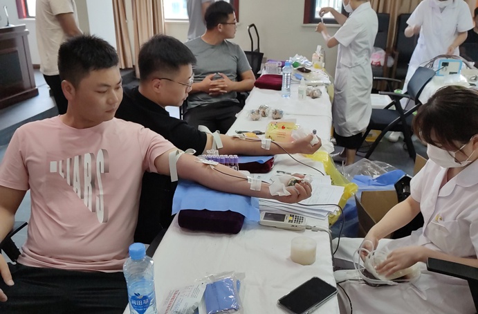 1625724424251057.jpg 2021南昌市政建設(shè)集團(tuán)組織無(wú)償獻(xiàn)血6914.jpg