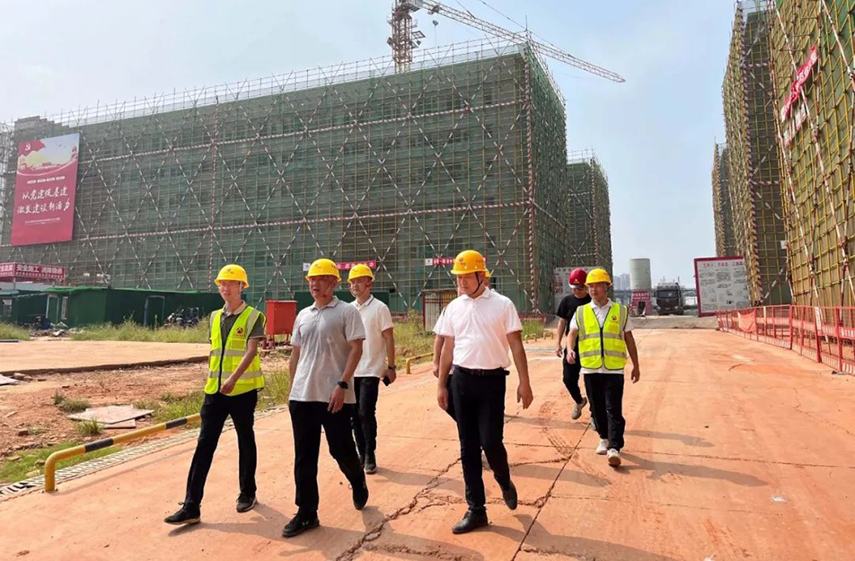 徐旭前往杭州路、新建職校等項(xiàng)目調(diào)研慰問