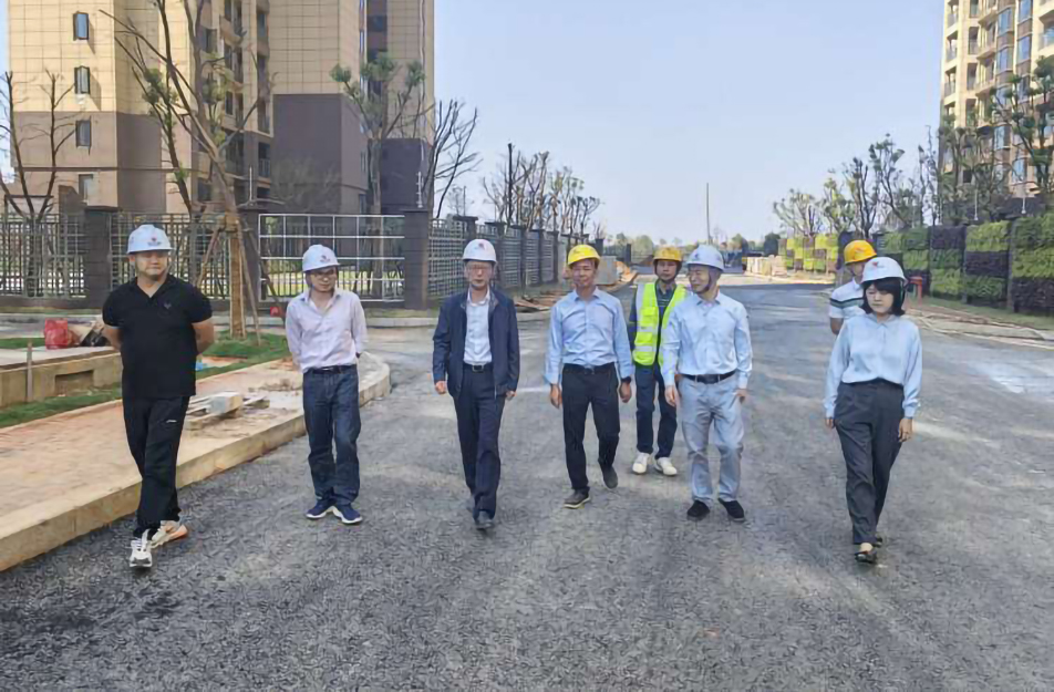 鄭學平到秦坊安置房項目、杭州路項目調研